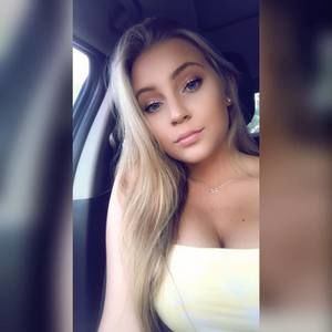 Meet your Posher, Elissa